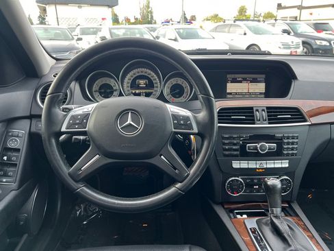 Used 2013 Mercedes-Benz C 300 4MATIC Sedan image 18