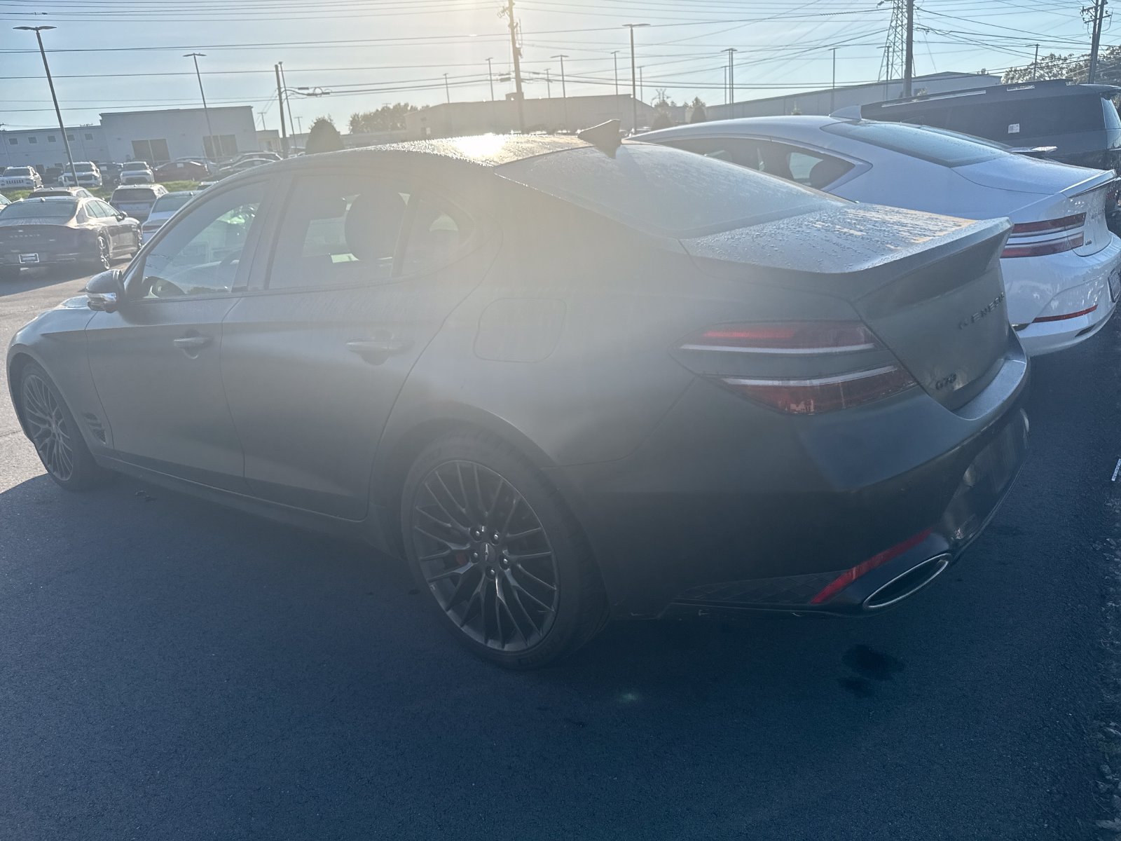 Used 2022 Genesis G70 3.3T Launch Edition RWD image 9