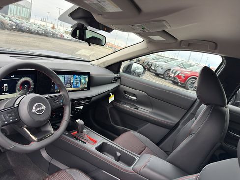 New 2026 Nissan Kicks SR image 25