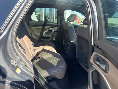 Certified 2025 Audi Q5 Premium w/ Convenience Package AWD/4WD image 25