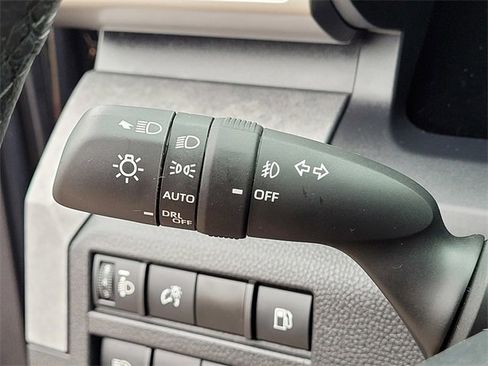 Used 2024 Toyota Tacoma Trailhunter image 32