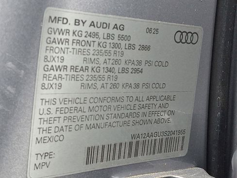 Used 2025 Audi Q5 Premium Plus w/ Premium Plus AWD/4WD image 27