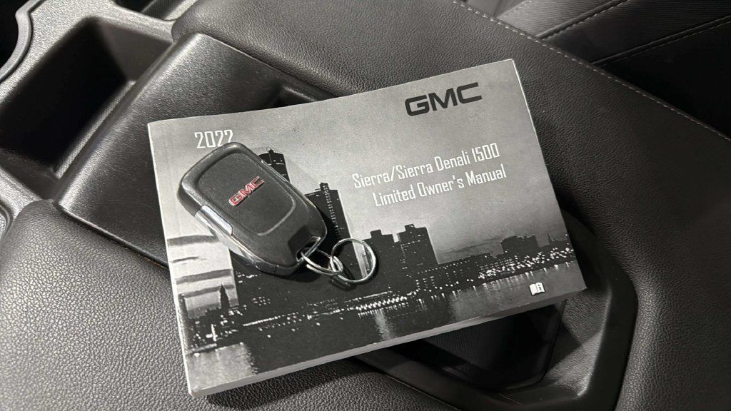 Used 2022 GMC Sierra 1500 SLE w/ X31 Off-Road Package AWD/4WD image 35