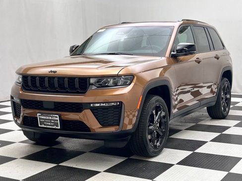 New 2026 Jeep Grand Cherokee Limited AWD/4WD image 4