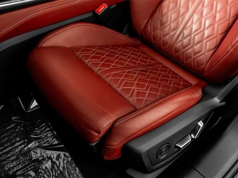 Used 2023 Audi S6 Prestige w/ Prestige Package image 26