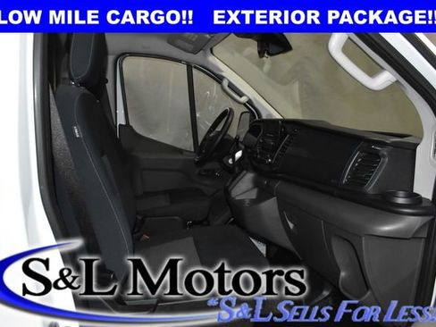 Used 2024 Ford Transit 250 Low Roof w/ Exterior Upgrade Package image 30