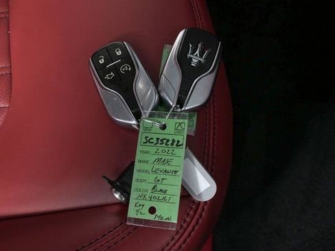Certified 2022 Maserati Levante GT image 38