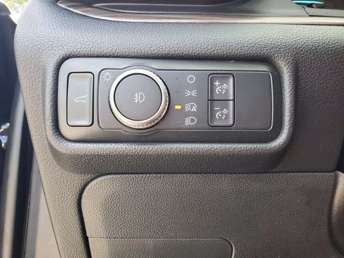 Used 2020 Ford Explorer Limited RWD image 22