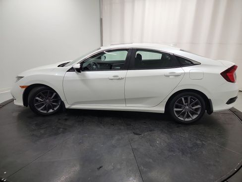 Used 2019 Honda Civic EX image 4