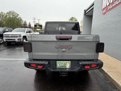 Used 2022 Jeep Gladiator Rubicon w/ LED Lighting Group AWD/4WD image 7