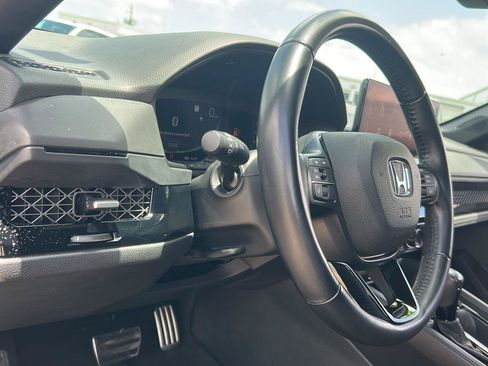 Used 2023 Honda Accord Sport image 12