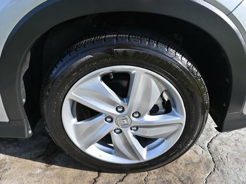 Used 2019 Honda HR-V EX image 11