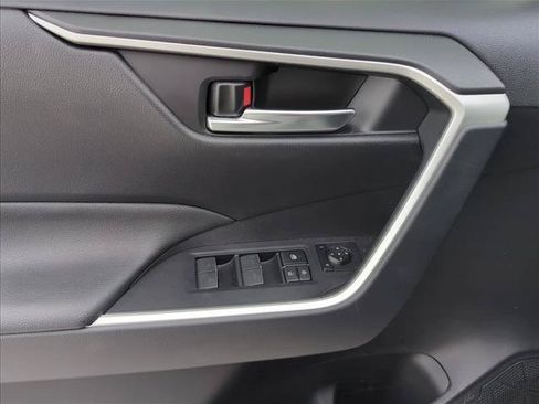 Certified 2025 Toyota RAV4 XLE AWD/4WD image 10