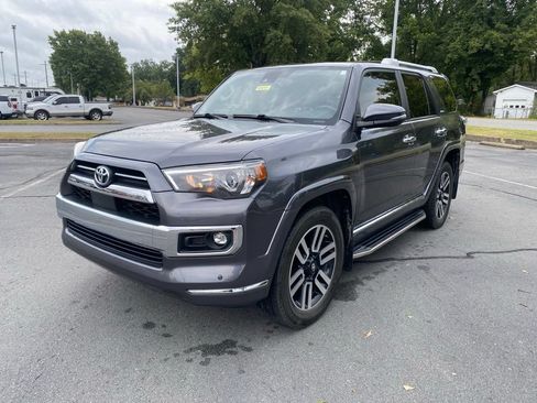 Used 2021 Toyota 4Runner Limited AWD/4WD image 3