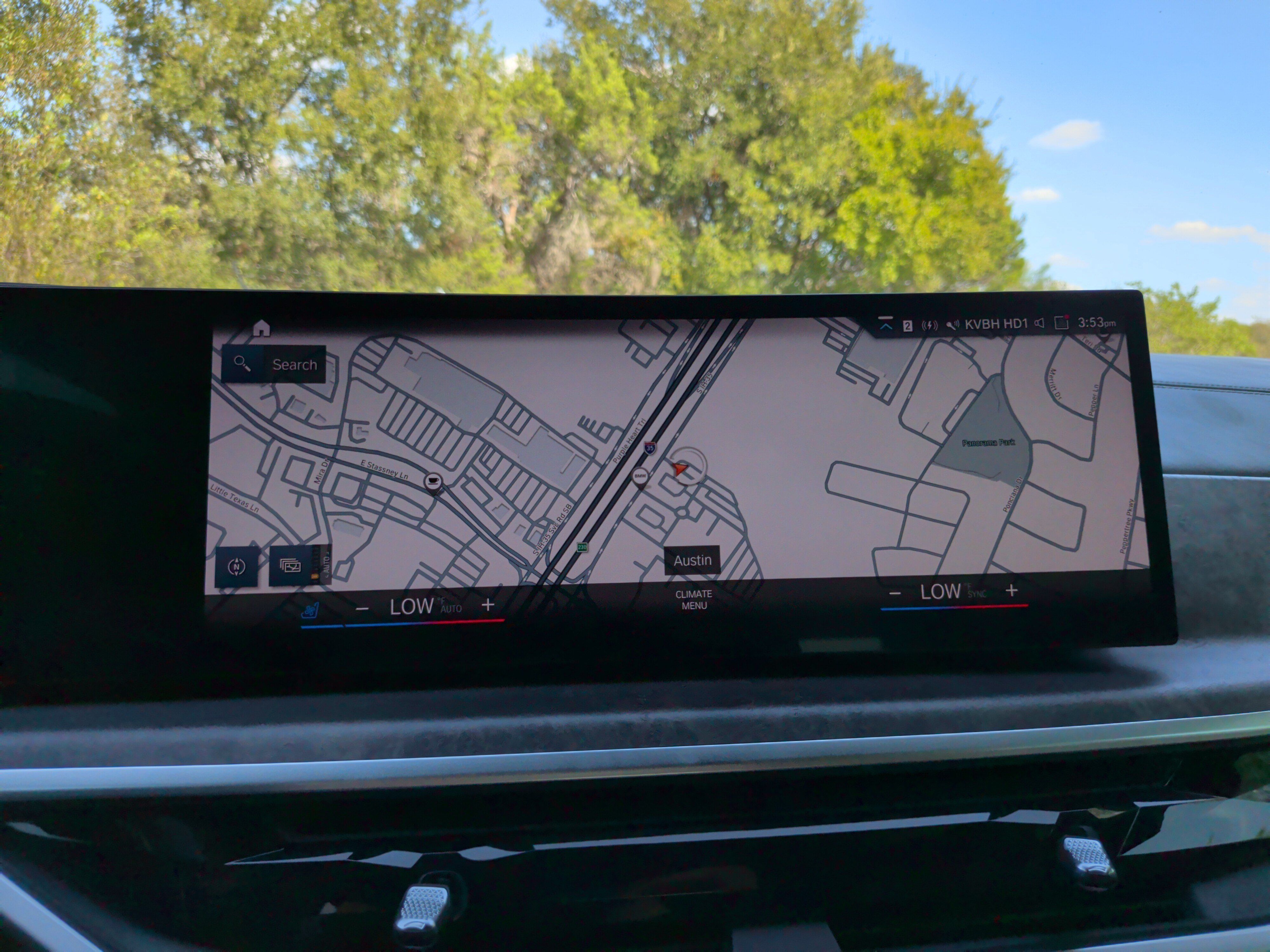 Used 2023 BMW X7 M60i w/ Executive Package AWD/4WD image 19