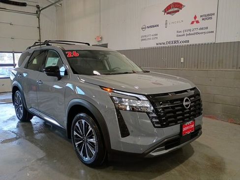 New 2026 Nissan Pathfinder Platinum image 1