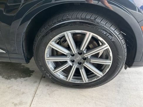 Used 2018 Audi Q7 3.0T Prestige w/ Prestige Package AWD/4WD image 30