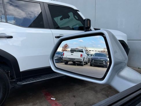 Used 2017 Chevrolet Camaro LT image 15