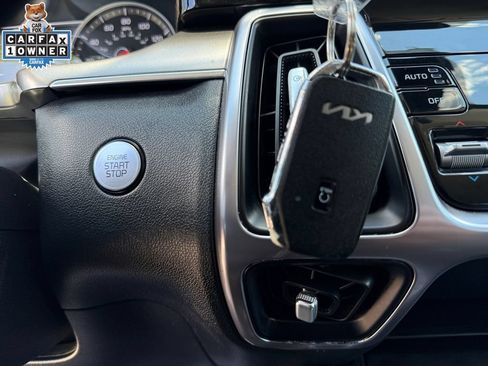 Certified 2023 Kia Sorento EX AWD/4WD image 29