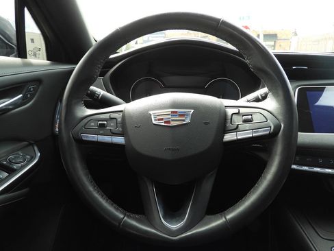 Used 2023 Cadillac XT4 Premium Luxury w/ Cold Weather Package image 17