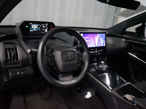 Used 2024 Toyota bZ4X FWD image 7