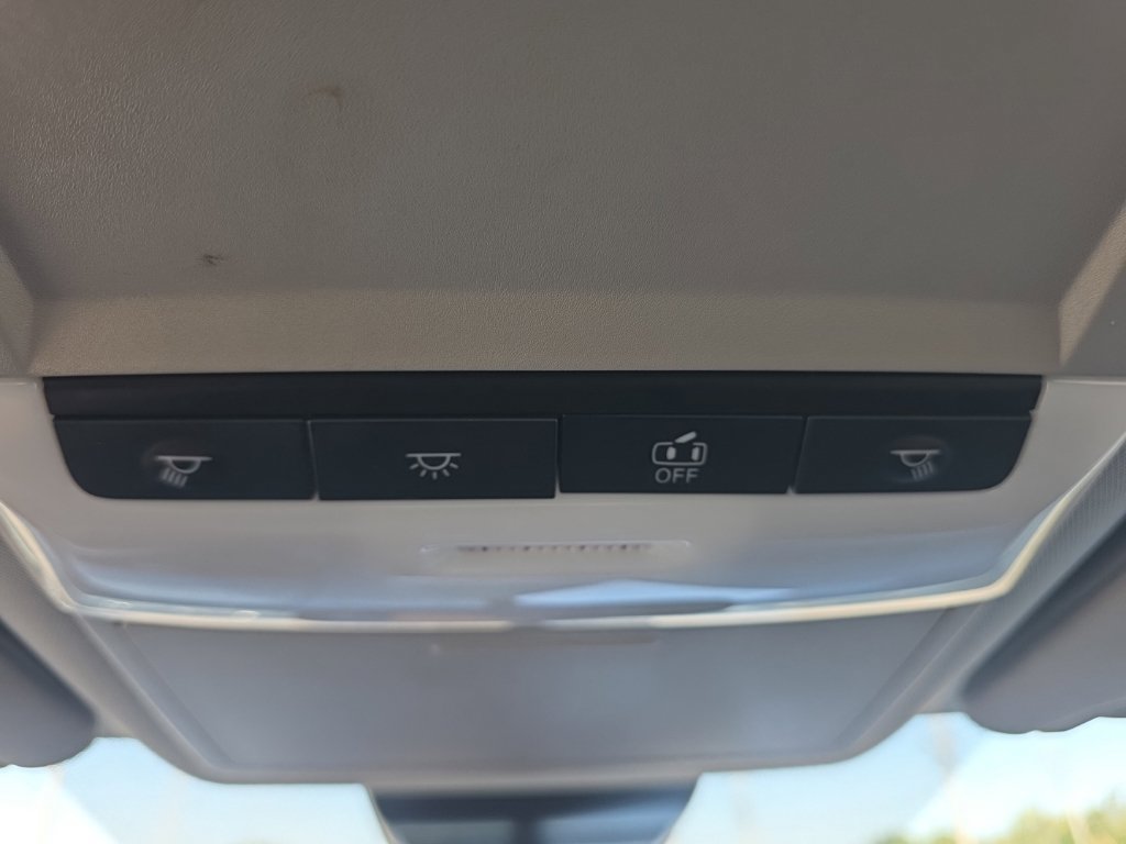 Used 2025 Nissan Altima 2.5 SR FWD image 23