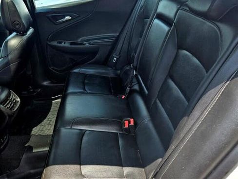 Used 2016 Chevrolet Malibu LT w/ Leather Package image 14