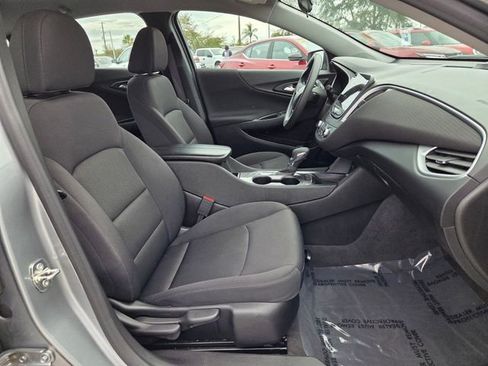 Used 2024 Chevrolet Malibu LT image 18