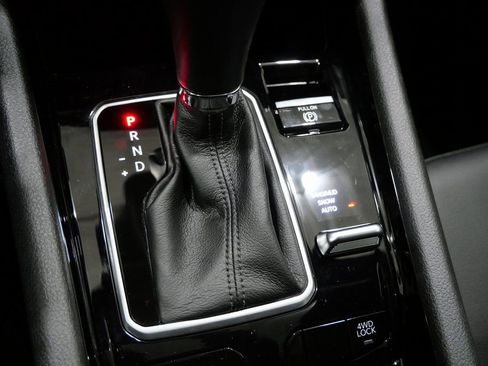 New 2026 Jeep Compass Latitude w/ Sun and Sound Group image 24