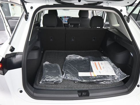 New 2026 Volkswagen Tiguan S image 40