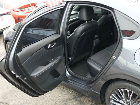 Used 2022 Kia Forte GT-Line w/ GT-Line Premium Package image 10