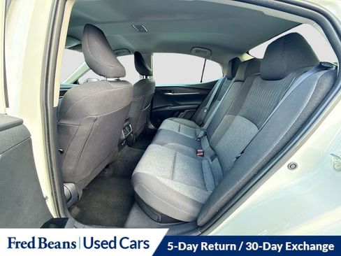 Used 2025 Toyota Camry LE FWD image 25