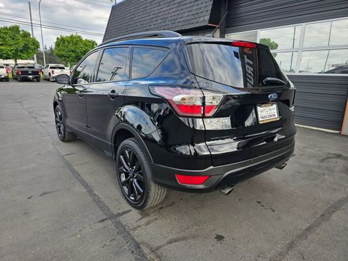 Used 2017 Ford Escape Titanium w/ Canadian Touring Package image 3