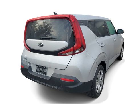 Used 2021 Kia Soul LX FWD image 4