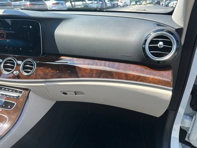 Used 2022 Mercedes-Benz E 350 4MATIC Sedan image 39