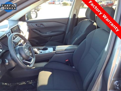 Used 2024 Nissan Rogue S image 14