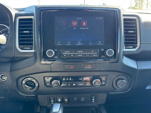 Used 2023 Nissan Frontier SV w/ SV Convenience Package image 30