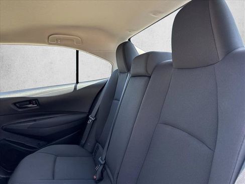 Used 2024 Toyota Corolla LE FWD image 17