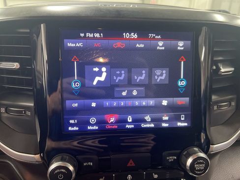 Used 2019 RAM 1500 Big Horn AWD/4WD image 17