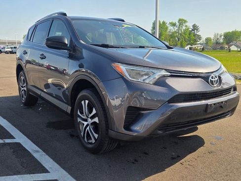 Used 2016 Toyota RAV4 LE AWD/4WD image 1