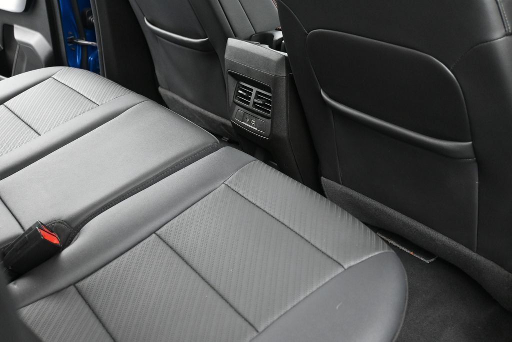Used 2024 GMC Canyon AT4X AWD/4WD image 11