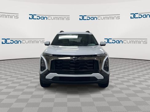 Used 2026 Chevrolet Equinox ACTIV w/ Safety and Technology Package AWD/4WD image 3