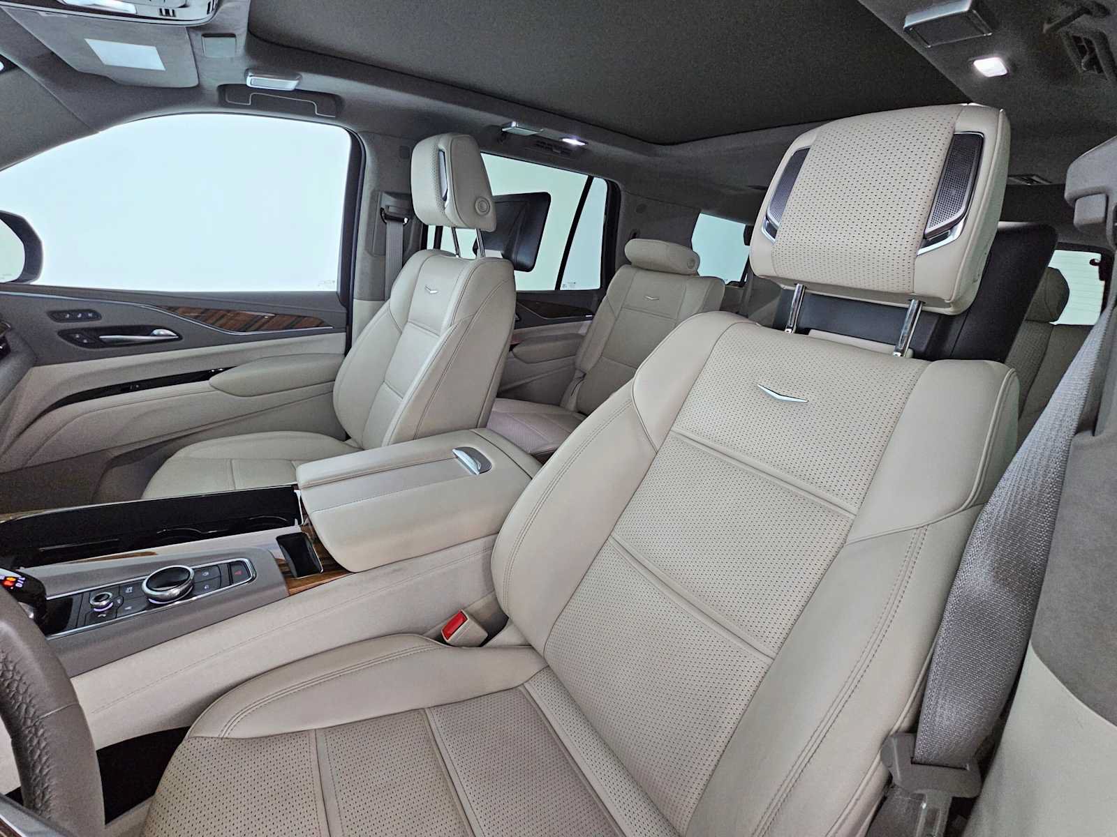 Used 2023 Cadillac Escalade Sport Platinum AWD/4WD image 24
