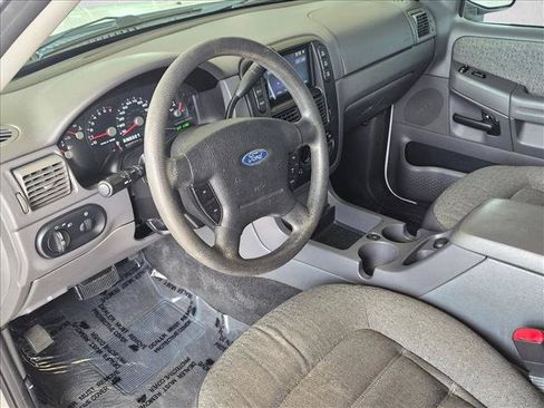 Used 2005 Ford Explorer XLS AWD/4WD image 10