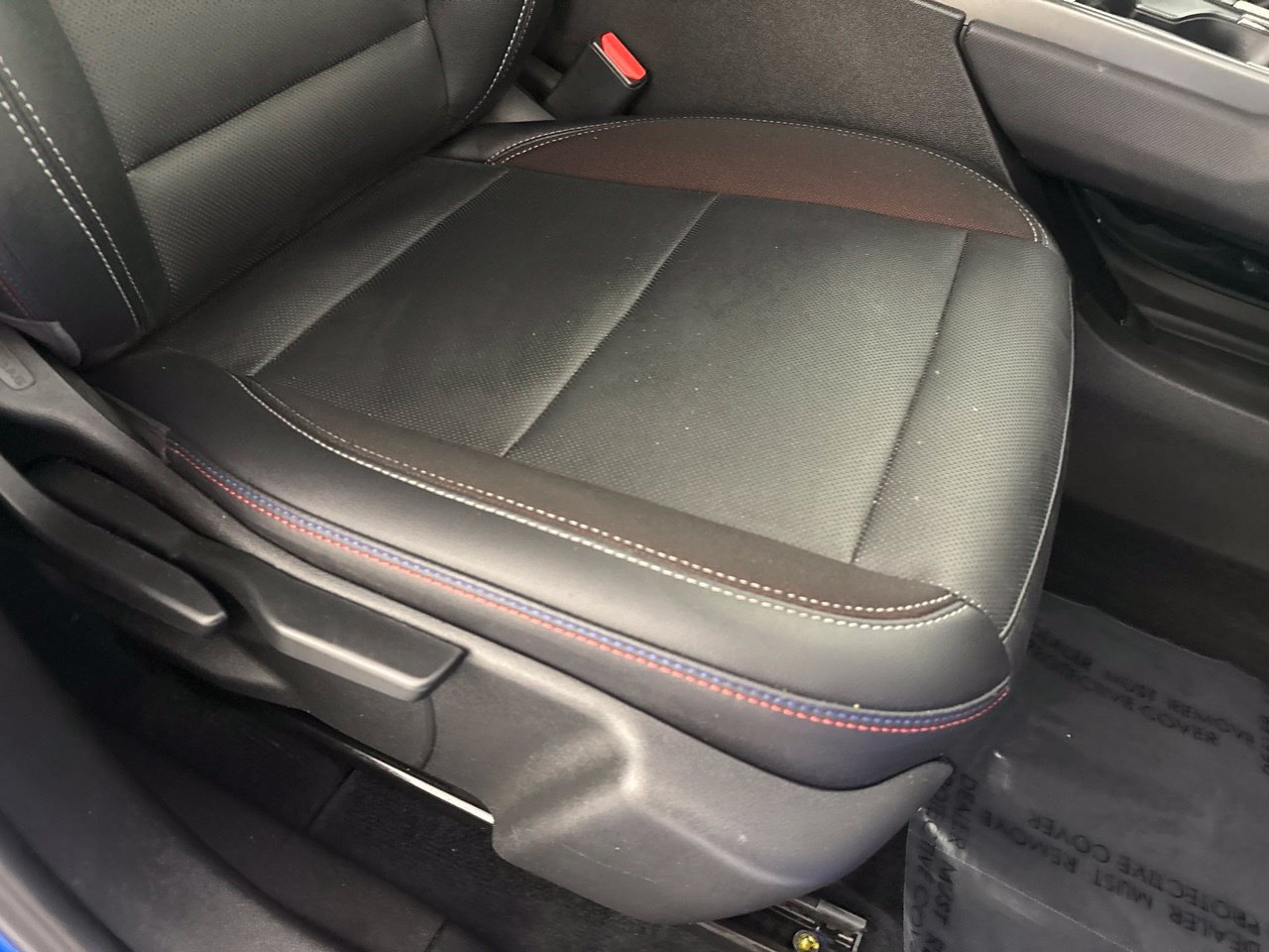 Used 2025 Chevrolet Equinox EV RS FWD image 27