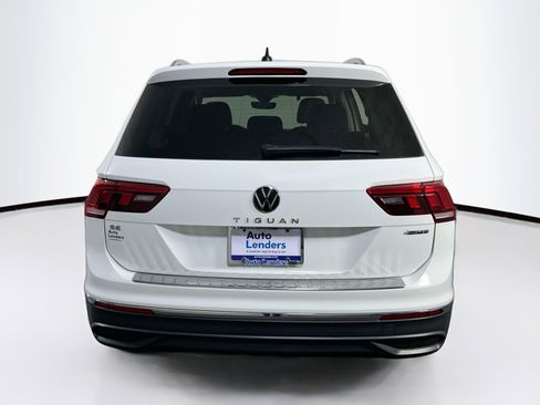 Used 2022 Volkswagen Tiguan SE image 6