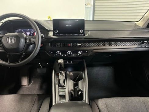 Used 2025 Honda Accord SE image 20