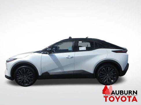 New 2026 Toyota C-HR image 4