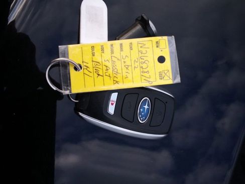 Used 2022 Subaru Crosstrek 2.5i Sport w/ Moonroof Package image 31