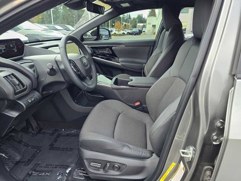 Used 2024 Toyota bZ4X XLE image 23